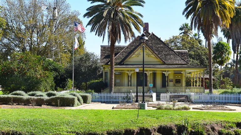 House Cleaning Services Fullerton CA House cleaning services in Fullerton CA.